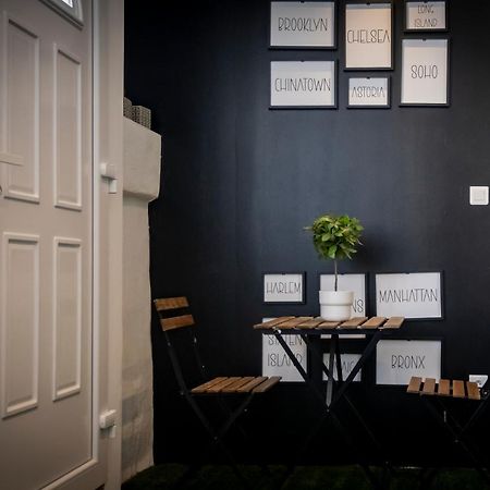 Superbe Appartement Avec Patio Nîmes Zewnętrze zdjęcie