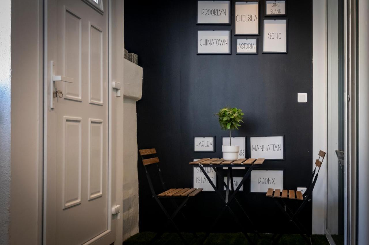 Superbe Appartement Avec Patio Nîmes Zewnętrze zdjęcie