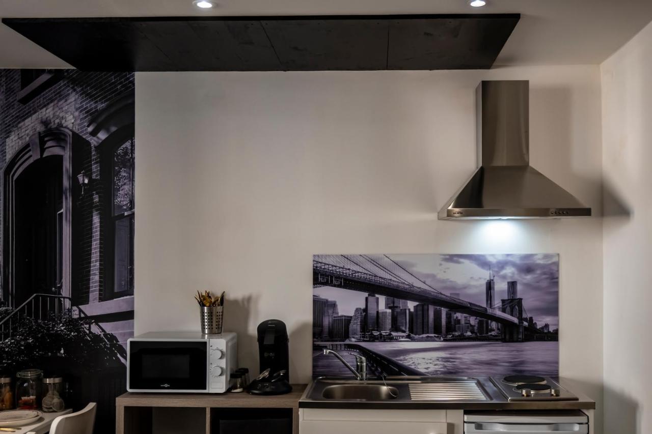 Superbe Appartement Avec Patio Nîmes Zewnętrze zdjęcie