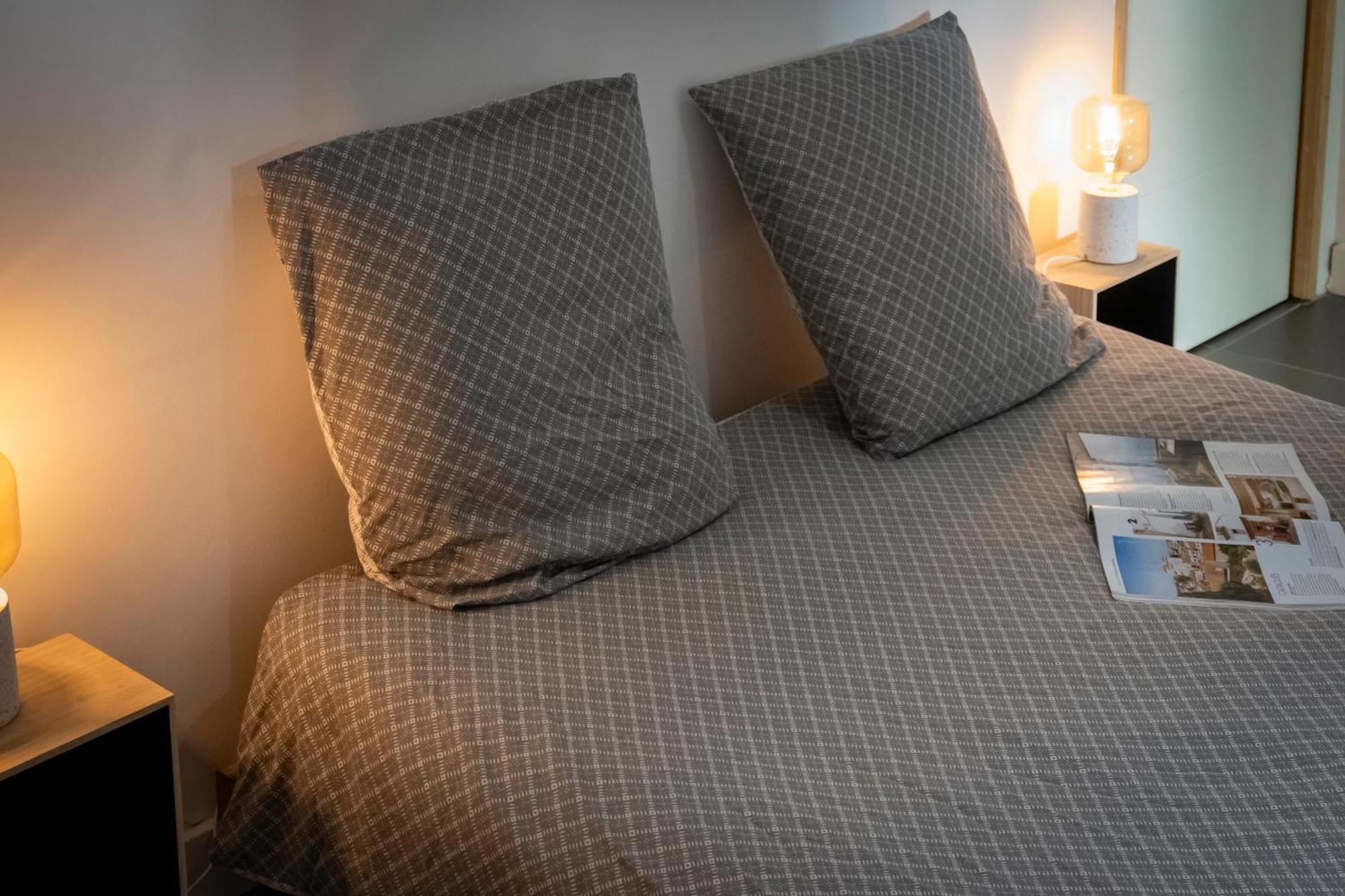 Superbe Appartement Avec Patio Nîmes Zewnętrze zdjęcie
